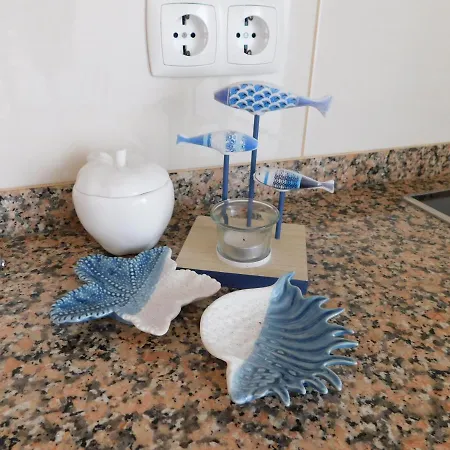 Mrs Erika דירה *